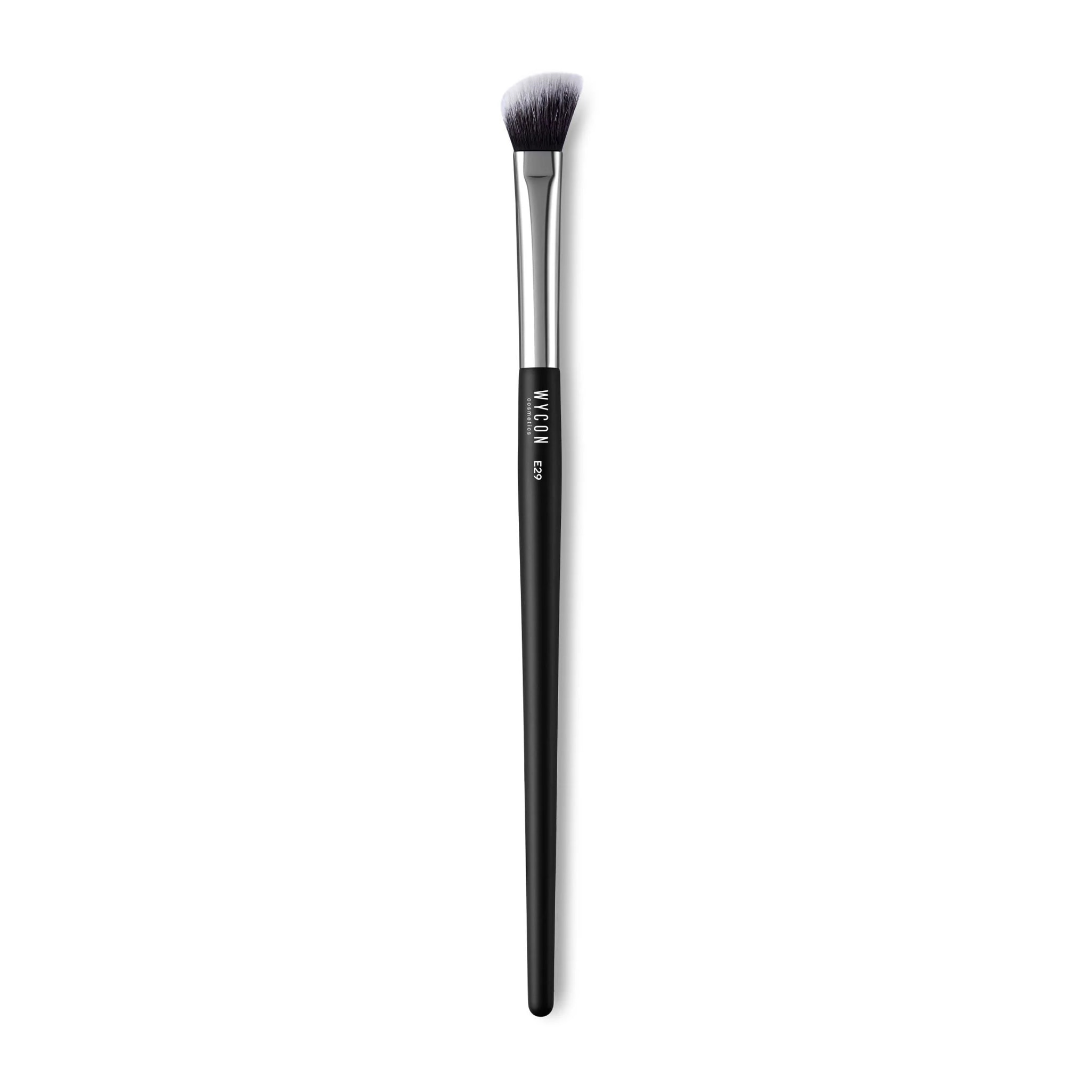 E29 - ANGLED EYE BRUSH Pennello occhi dalla forma angolata