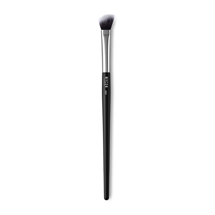 E29 - ANGLED EYE BRUSH Pennello occhi dalla forma angolata