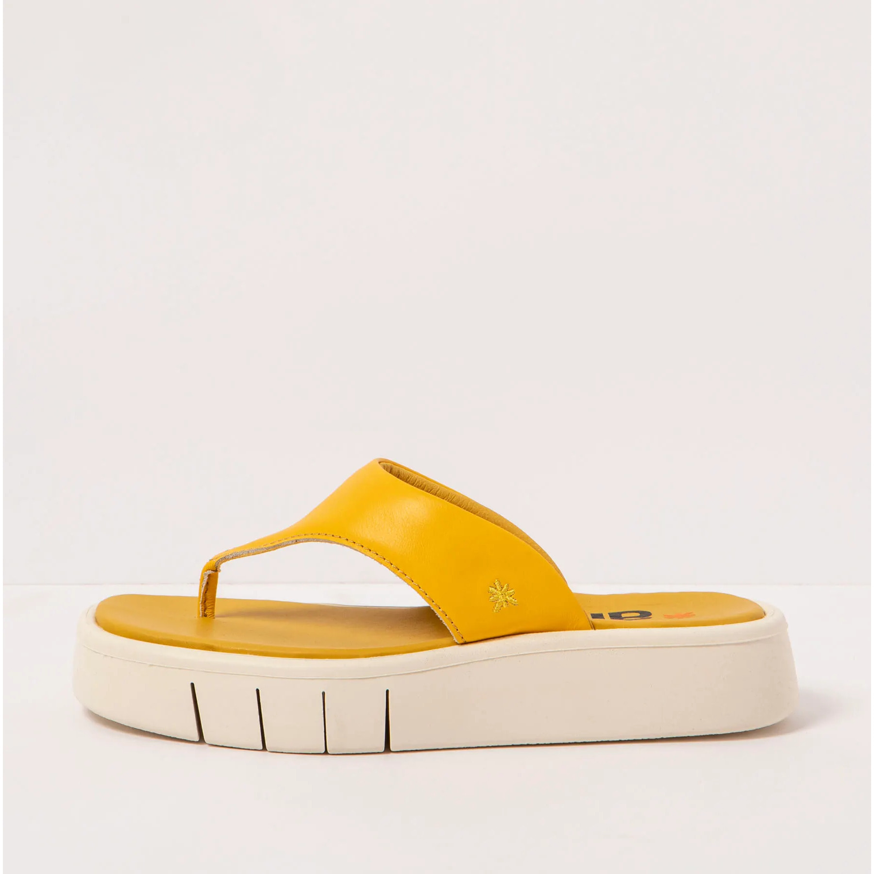 Sandalias 1852 NAPPA YELLOW/ MALAGA color Yellow