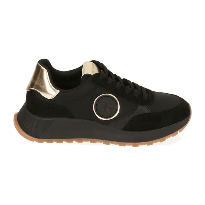 Sneakers negras en lycra