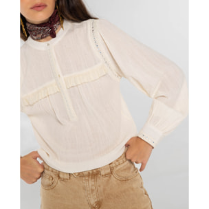 Blusa holgada con bordados