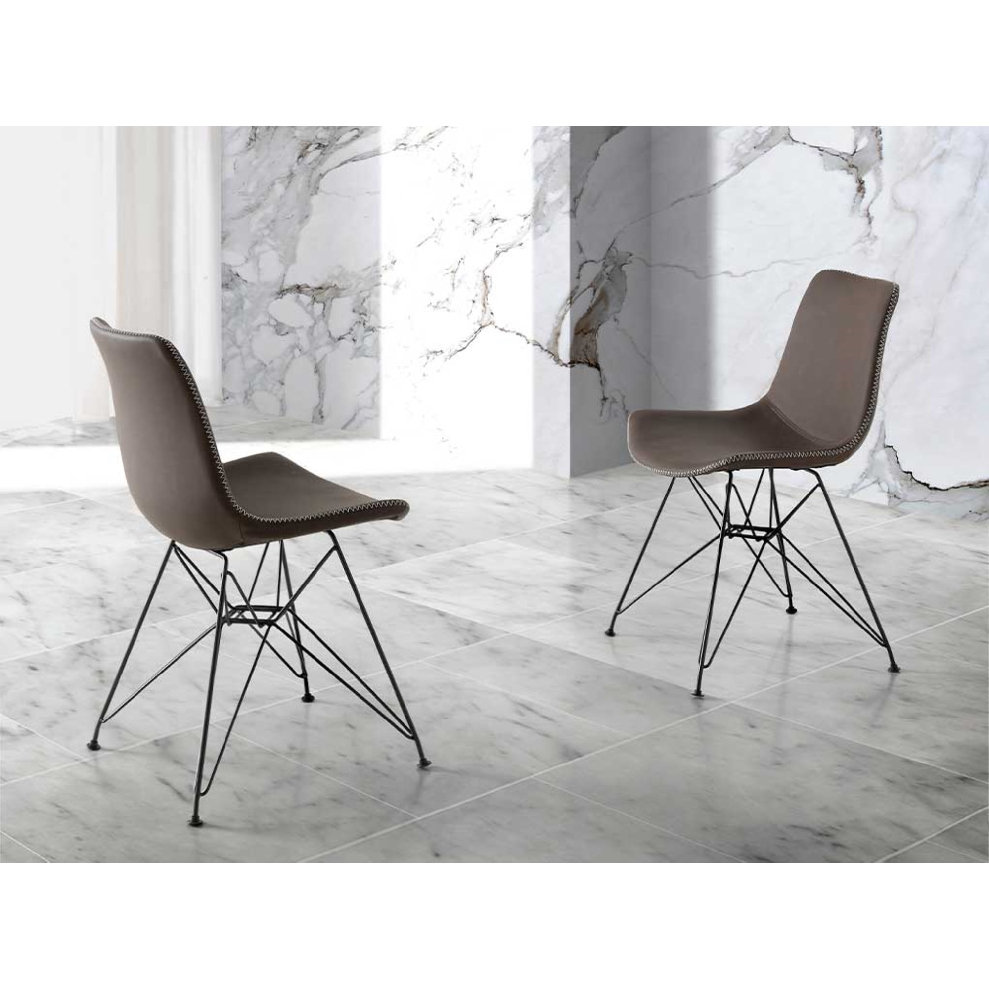 Set de 2 sillas – Polipiel marrón corteza y costura en zigzag