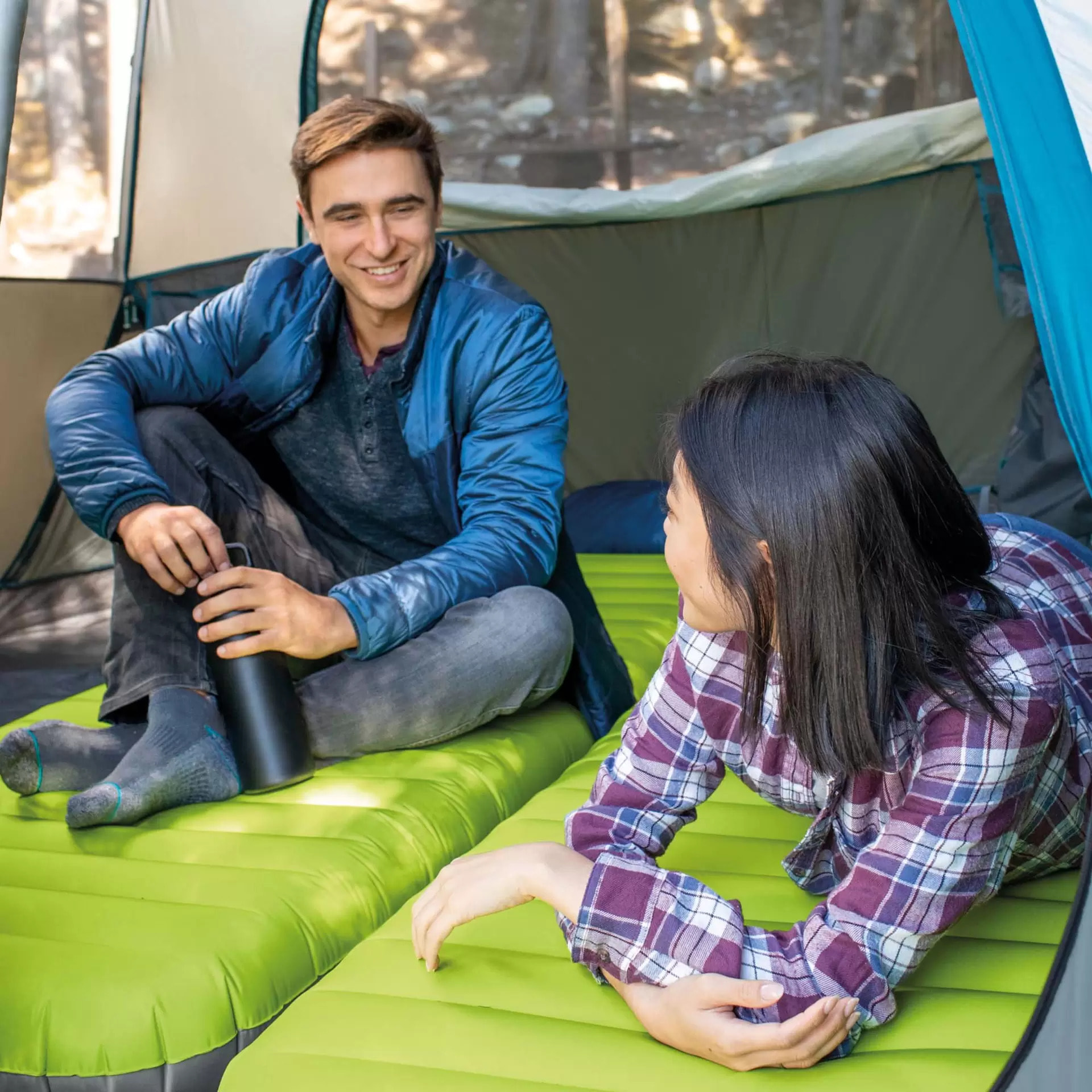 Intex 64097NP - Materasso Gonfiabile Camping Singolo in TPU, Verde, con Pompa Elettrica Portatile, 76x191x17 cm