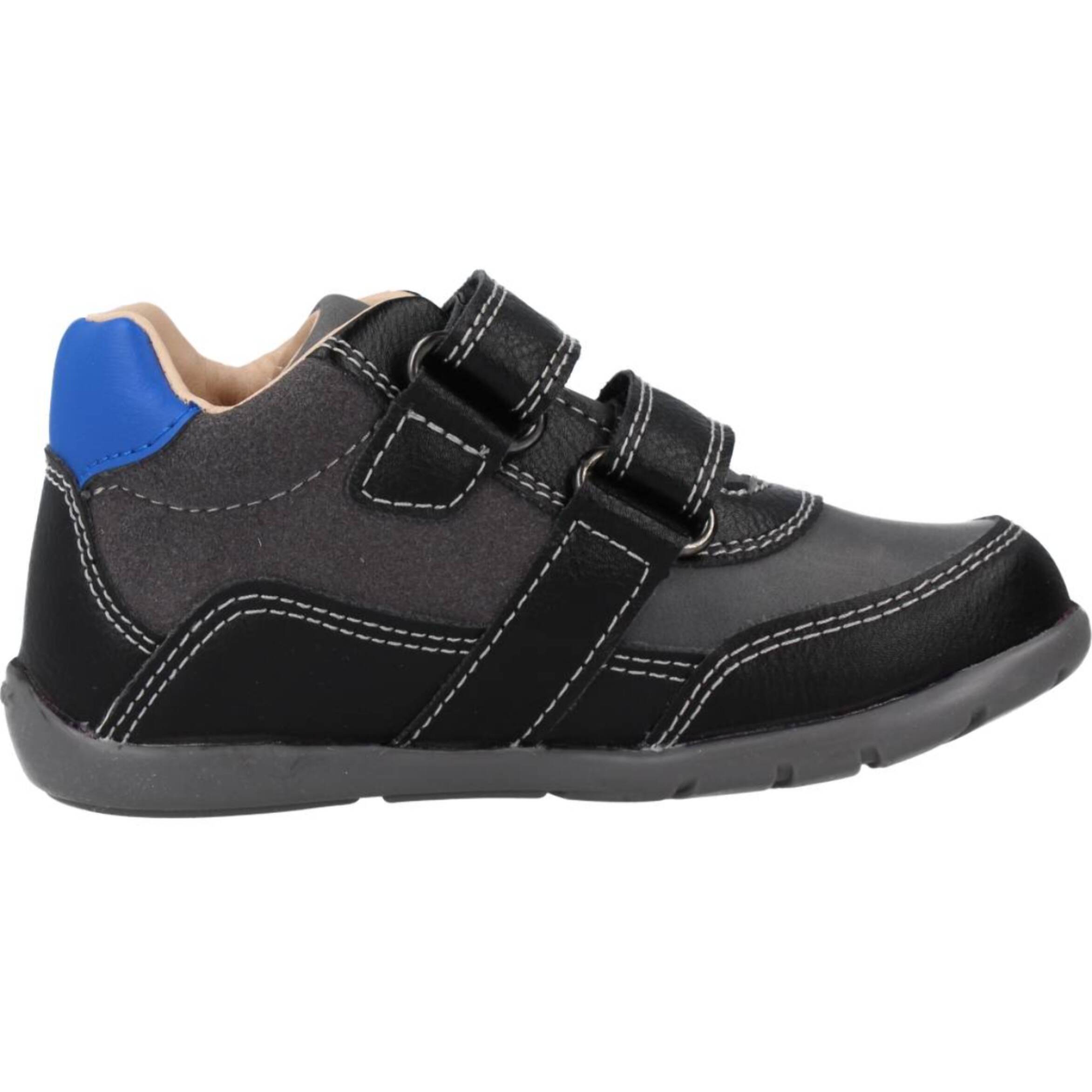 Zapatos Niño de la marca GEOX  modelo B ELTHAN BOY A GRIS