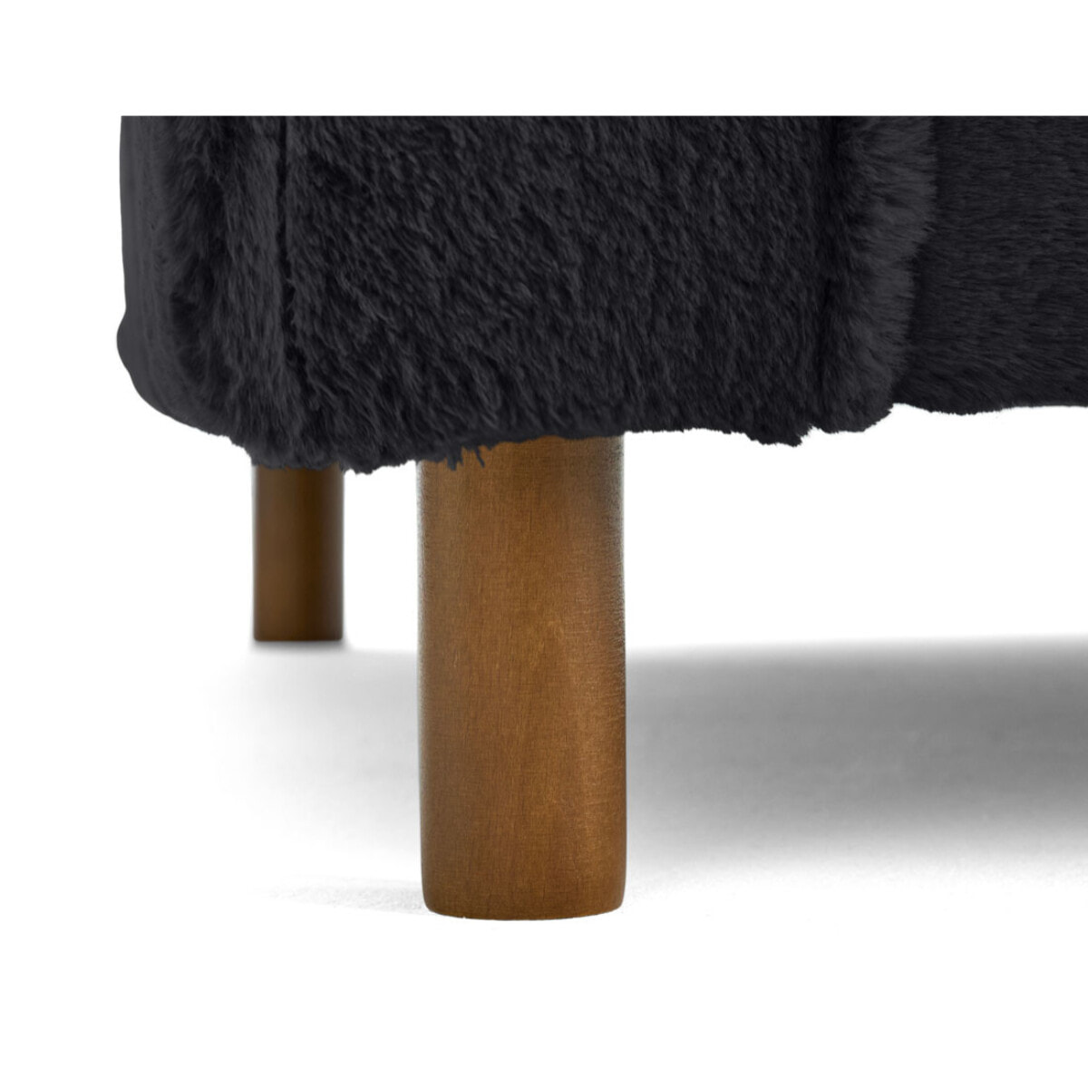 Jake - pouf en fausse fourrure - pieds en bois foncé - Noir