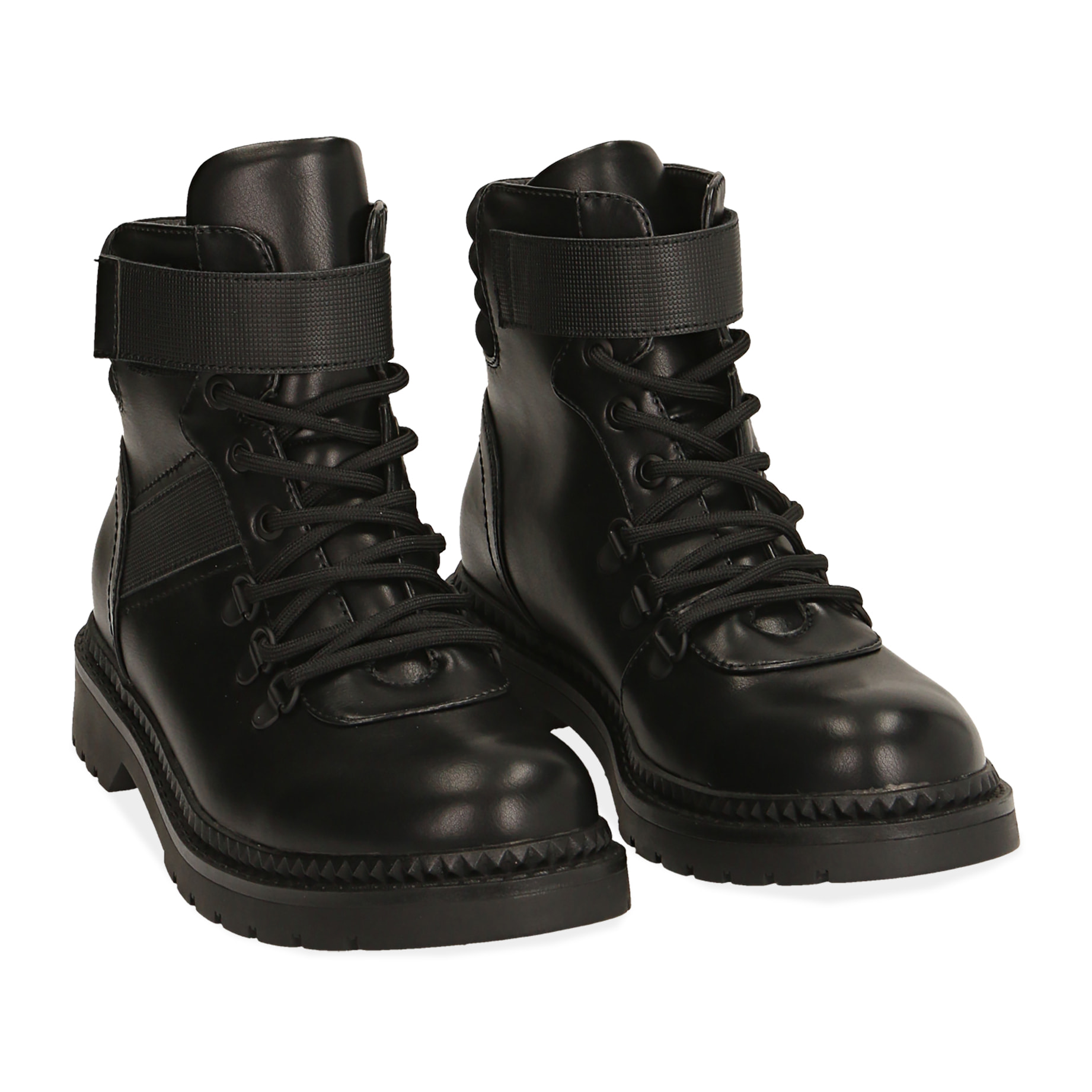 Botas de montaña negras