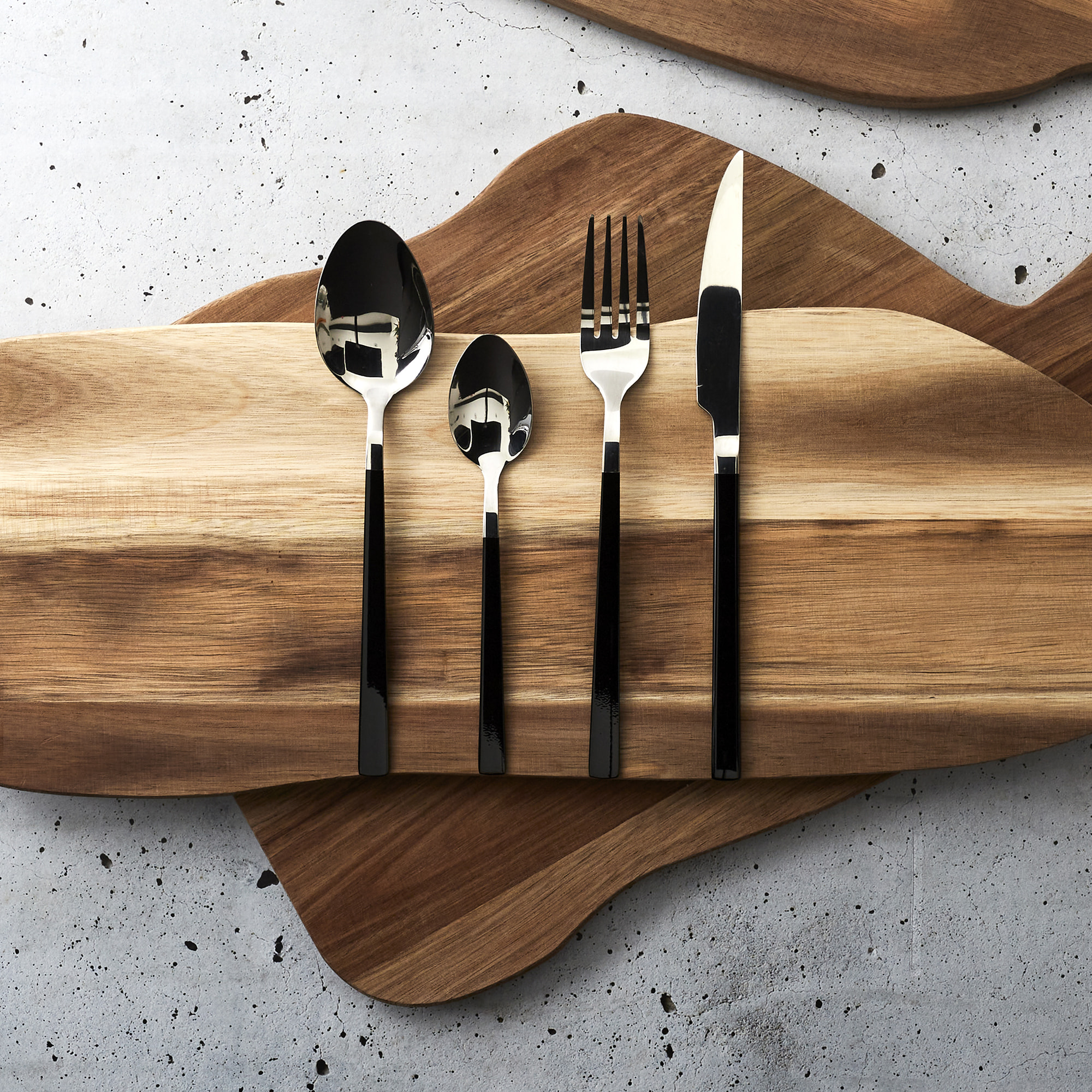 Menagere 16 Pieces Inox Manche Noir