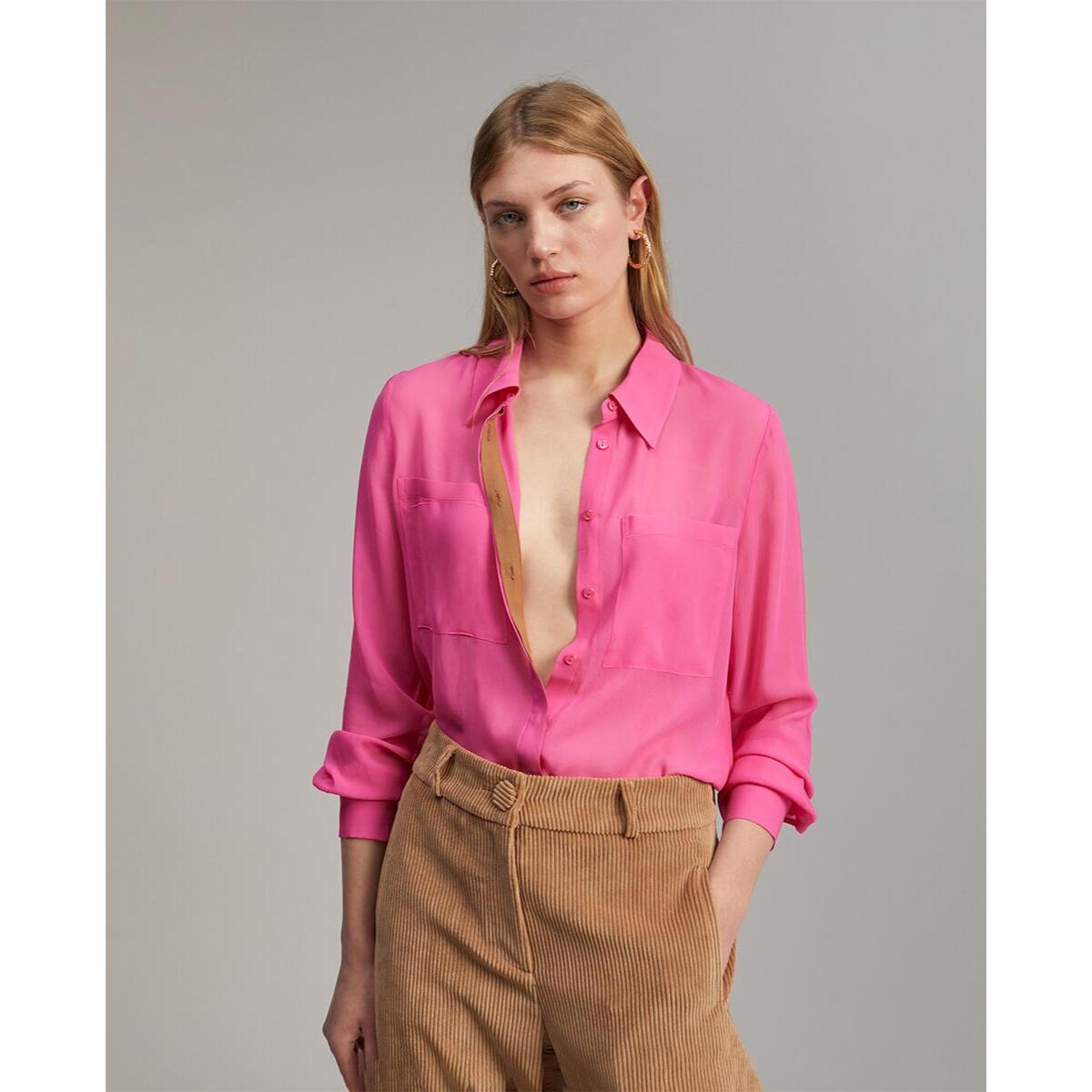 Camicia semitrasparente con tasche