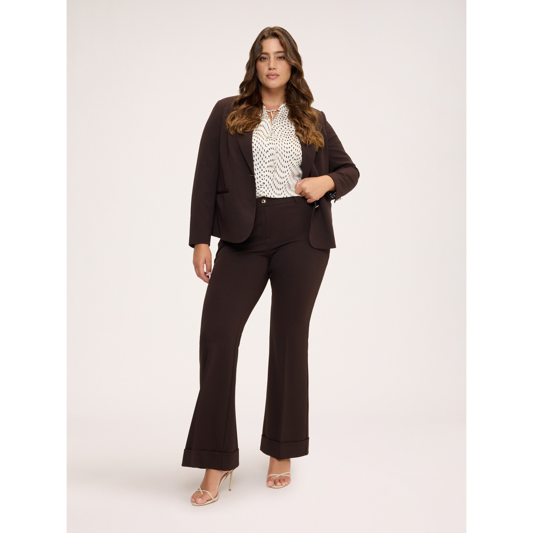 Fiorella Rubino - Pantaloni Flare in tessuto stretch - Marrone