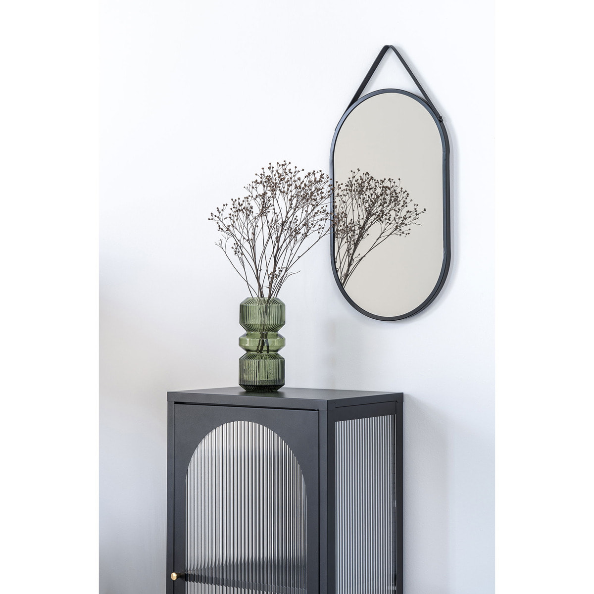 Specchio da parete Trapani in acciaio nero con cinghia 35x60 cm