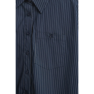 Camicia blu marino relaxed fit e collo classico