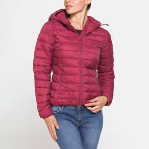 GIUBBOTTO RESISTENTE ALLA PIOGGIA CON IMBOTTITURA ULTRA LEGGERA. Vestibilità regolare.