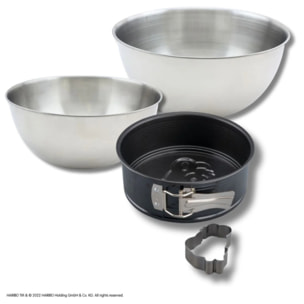 Set pâtisserie avec mini moule à manqué 18 cm à charnière et emporte-pièce motif ourson, 2 bols à mixer et spatule Zenker