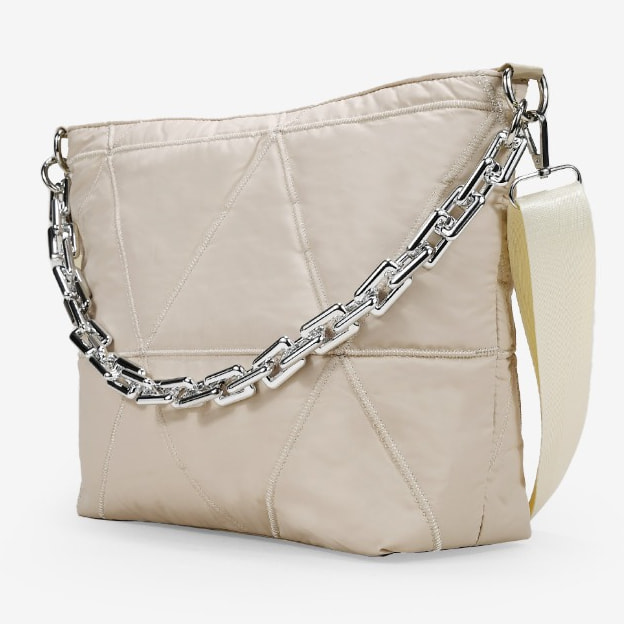 Bolso bandolera beige con acolchado