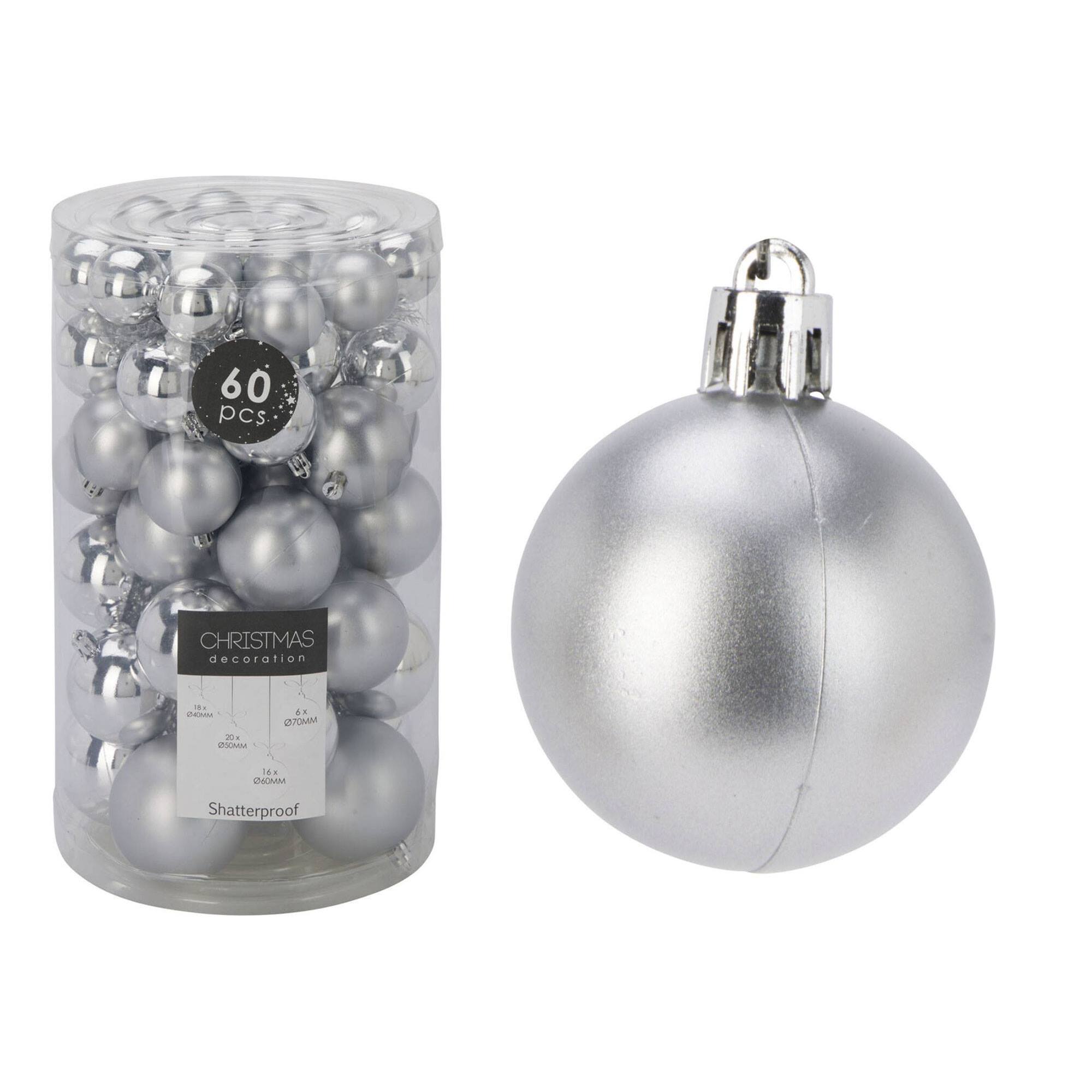 Conjunto de 60 bolas de navidad en color plata en varios diseños y acabados