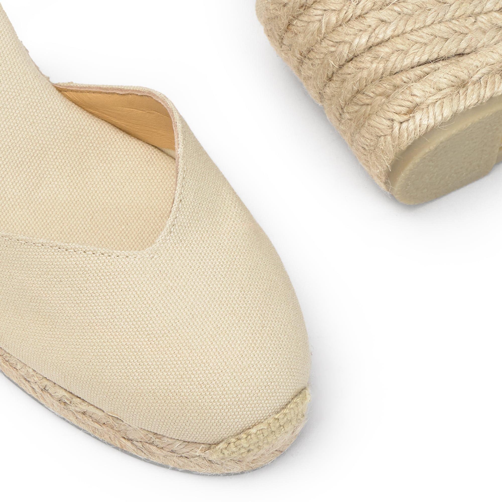 Sandalias de cuña Chiarita con cierre de hebilla