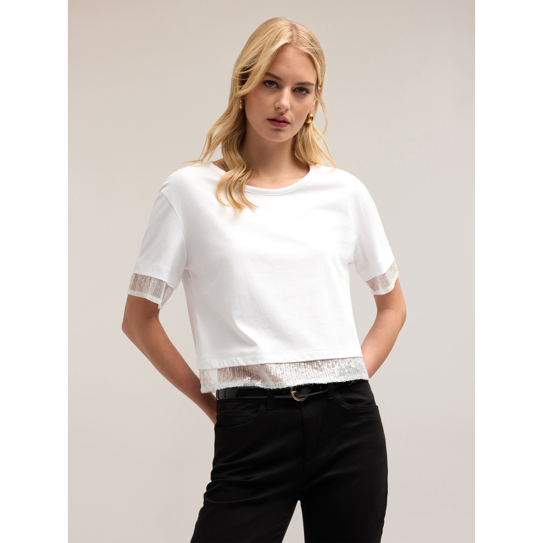 Motivi - Camiseta con bordes de lentejuelas - Blanco