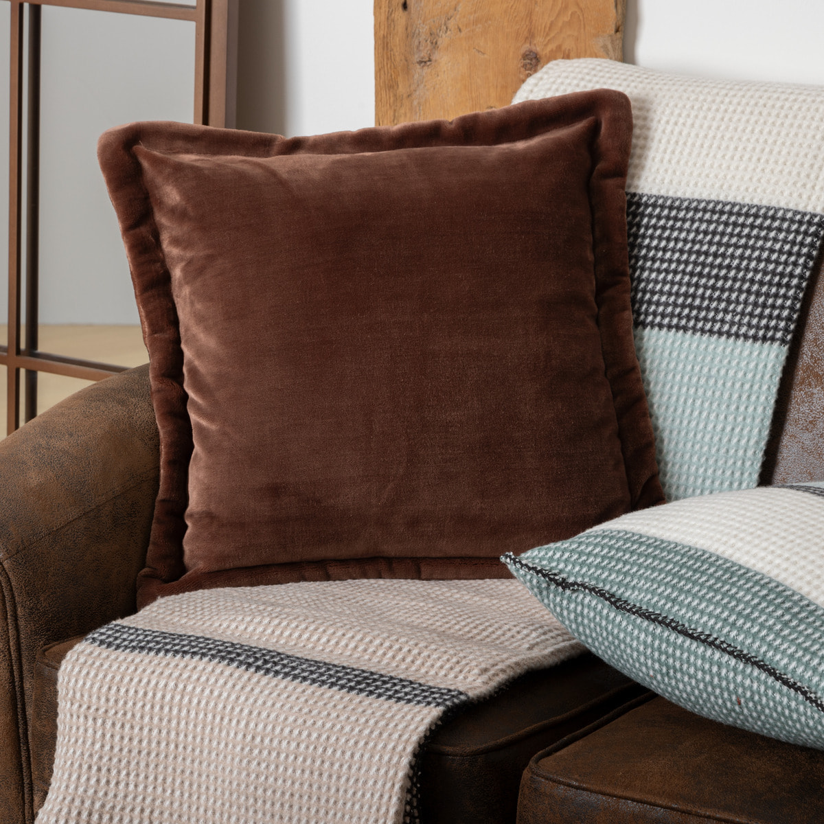 Coussin flanelle Cuddly marron 53x53cm