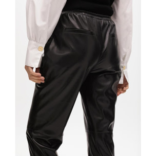 Pantaloni jogger effetto pelle