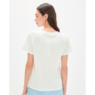 Maglietta con toppa a cuore