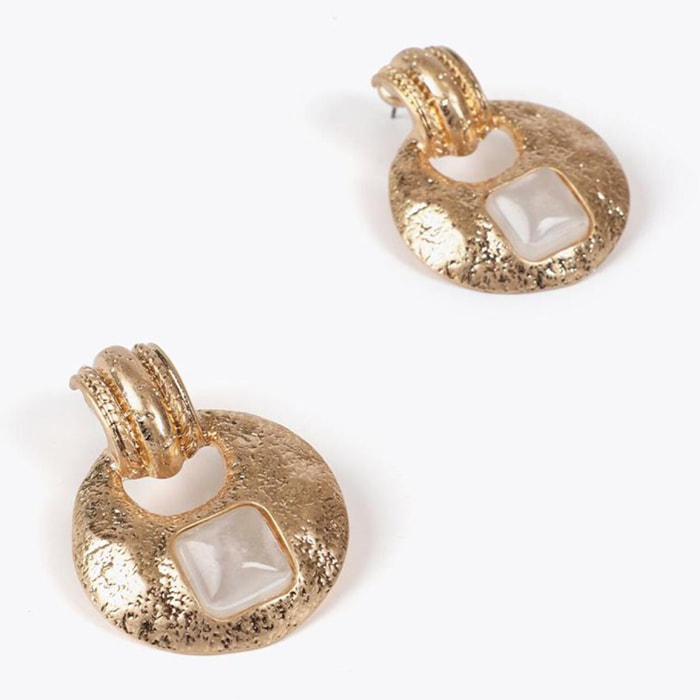 Orecchini incastonati in metallo martellato