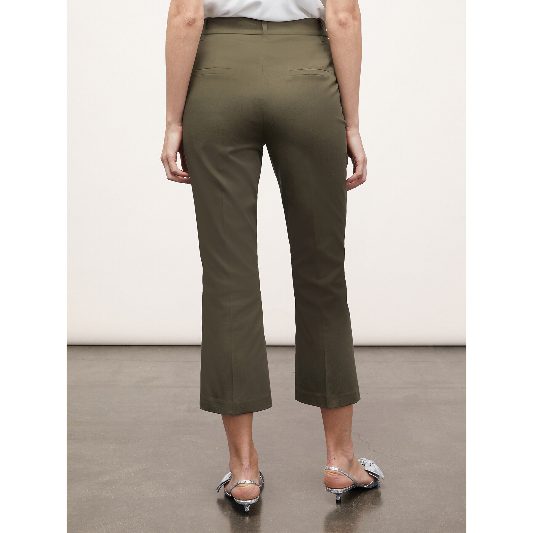 Motivi - Pantalones kick flare de color liso - Verde