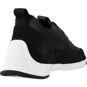 SNEAKERS CLARKS TRI SPARK