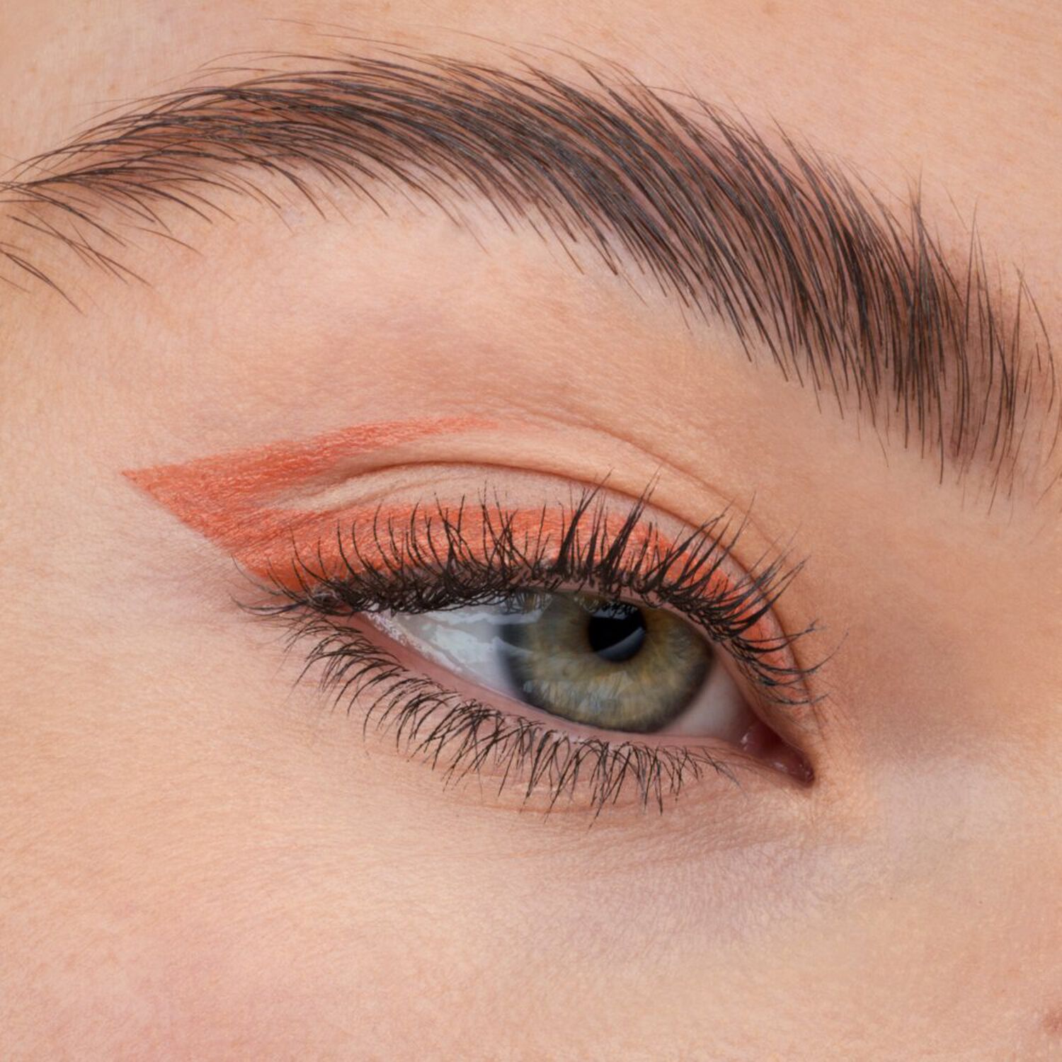 Calligraph Artist Matte Liner - Eyeliner Feutre Haute Couvrance