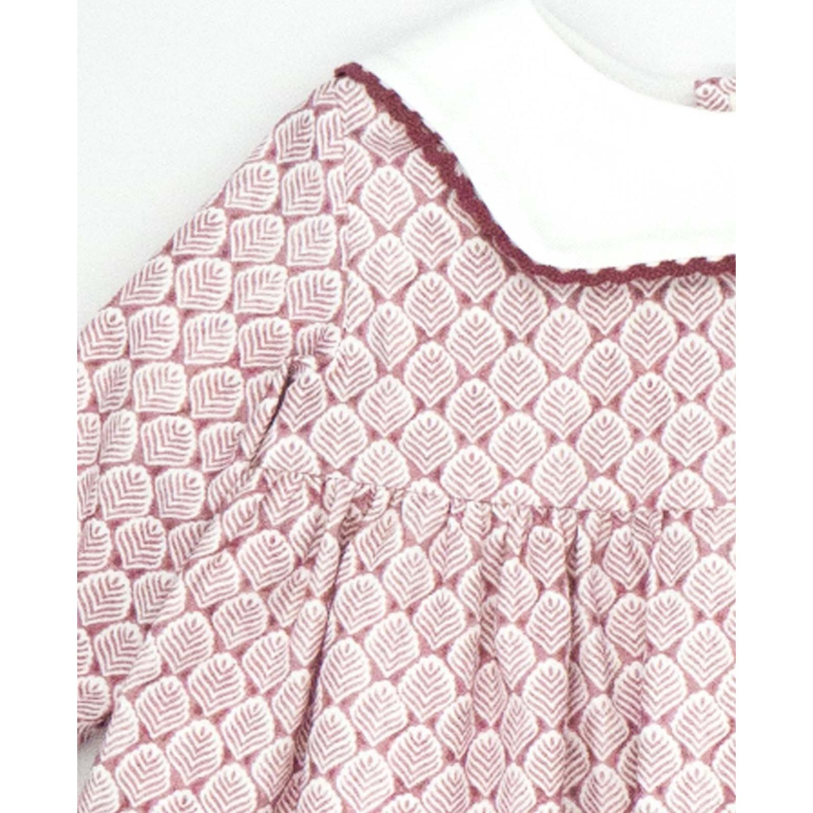 Vestido hojas malva con cuello blanco