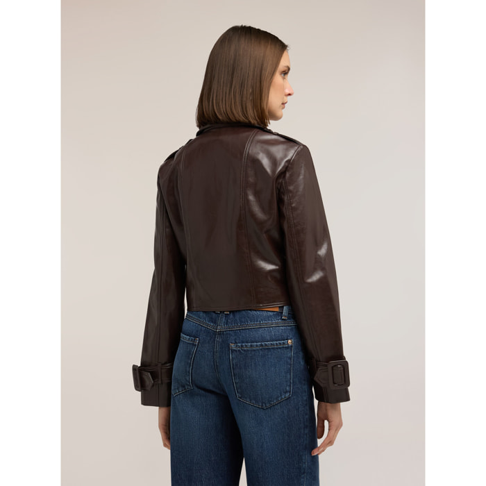 Motivi - Chaqueta cropped en tejido revestido brillante - Burgundy
