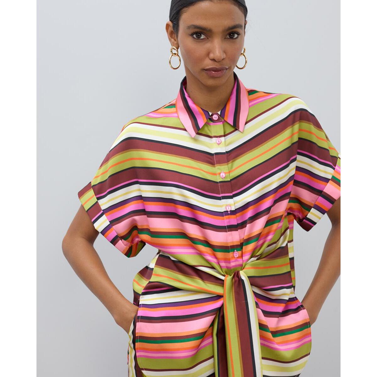 Blusa con cintura e stampa a righe multiple