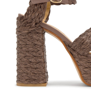 Sandalia fresa tacón 13 cm en rafia teñida con plataforma forrada