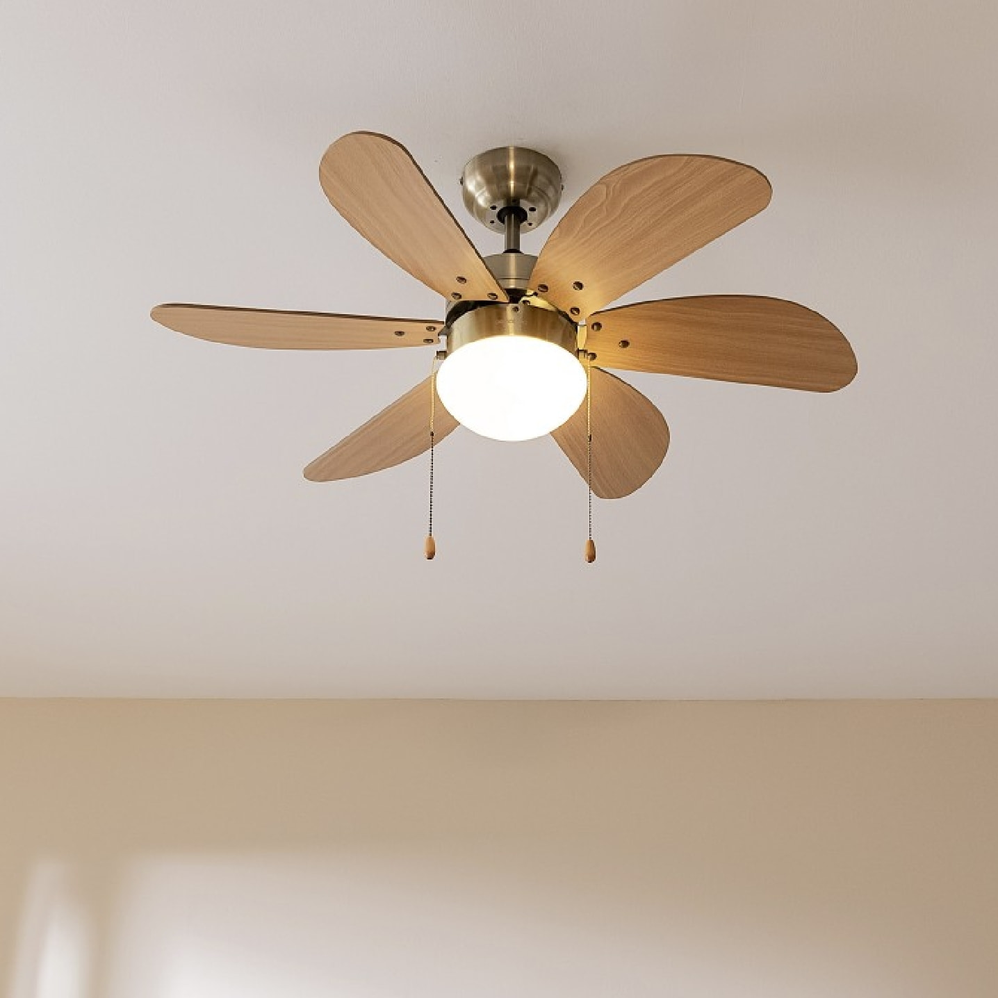 Cecotec Ventilateur de plafond avec lampe EnergySilence Aero 360 Gold&Wood