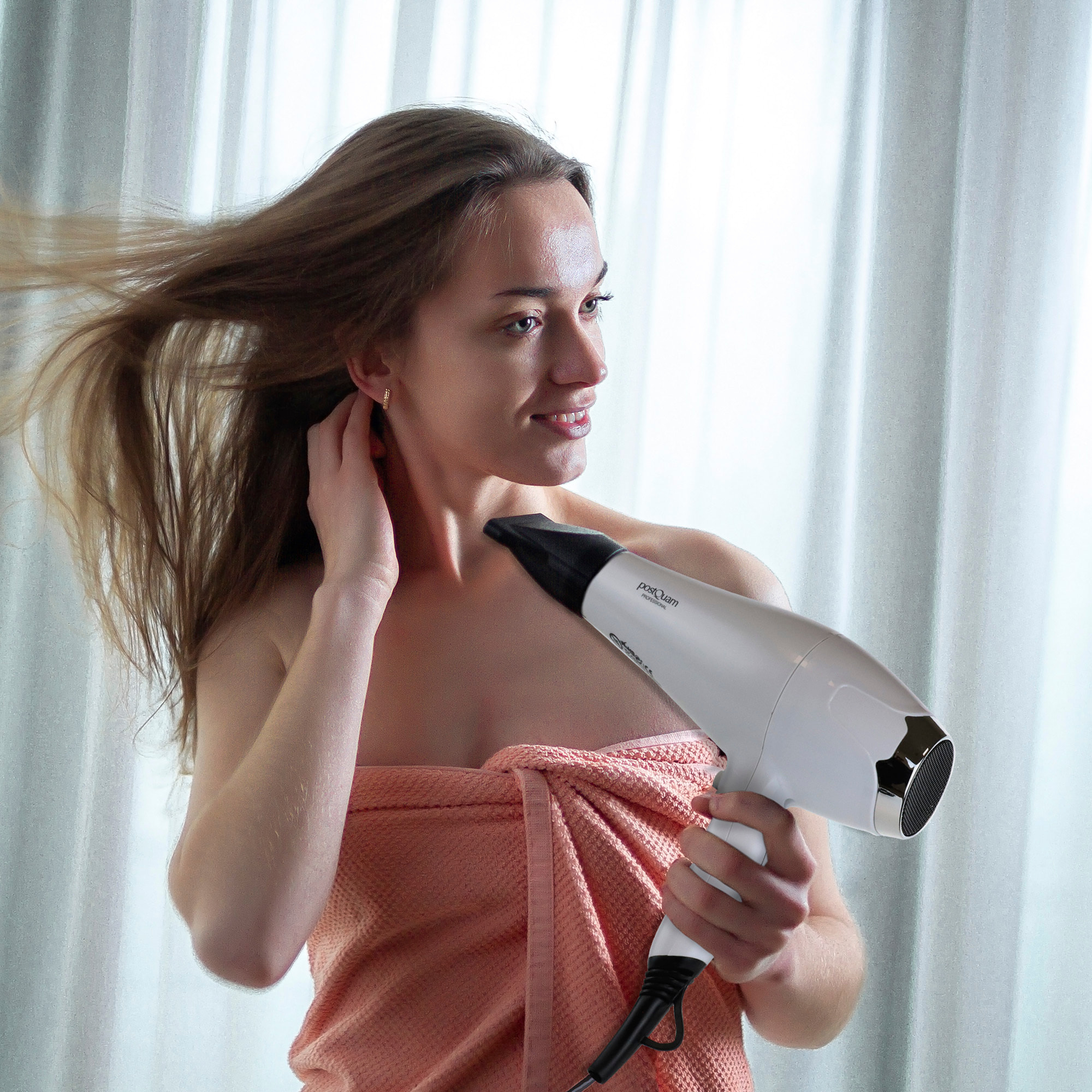 Contact revolution touch technology sèche-cheveux