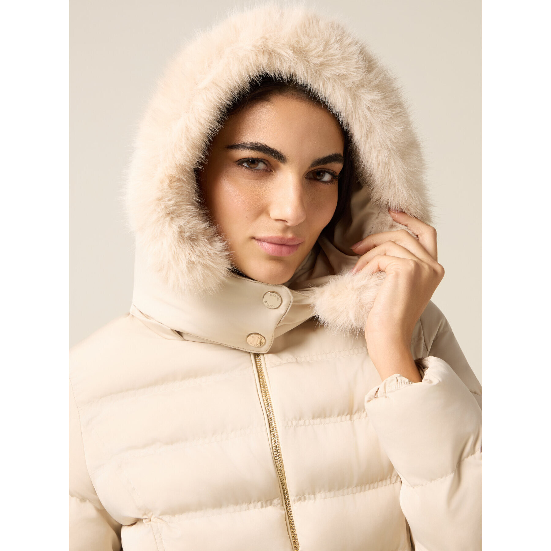 Oltre - Piumino con cappuccio e cintura in vita - Beige