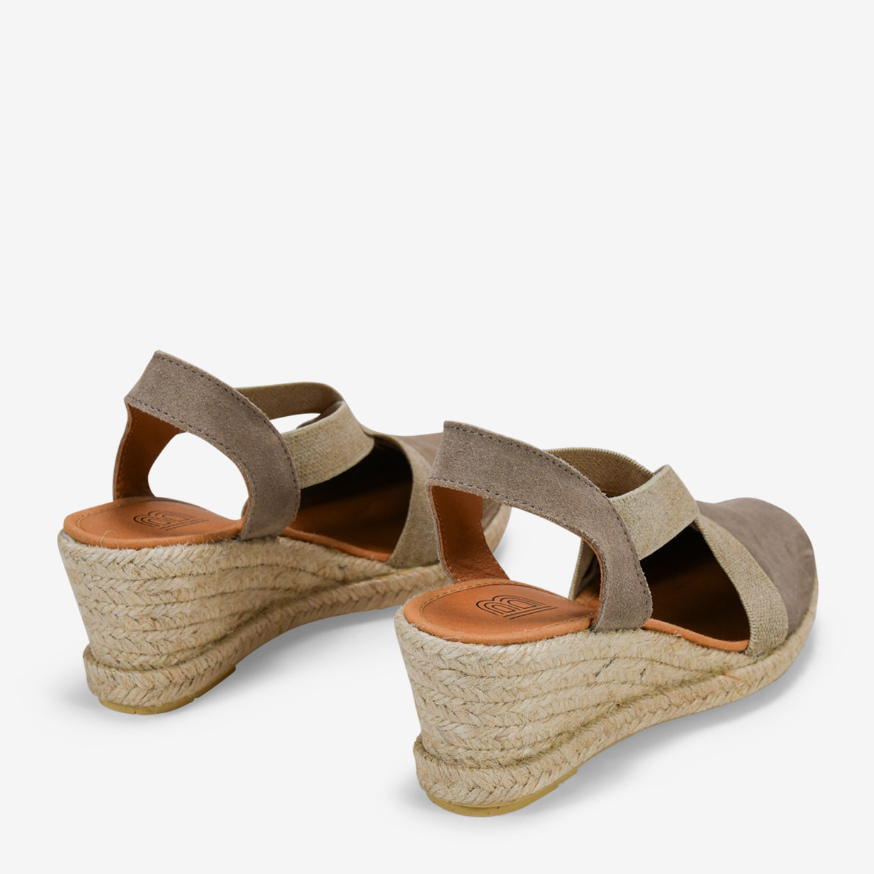 Alpargatas piedra en piel con cuña de esparto