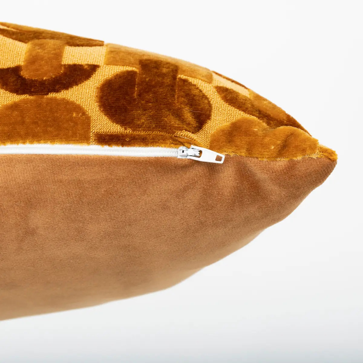 Coussin "Luna" jacquard velours ocre 35x75cm