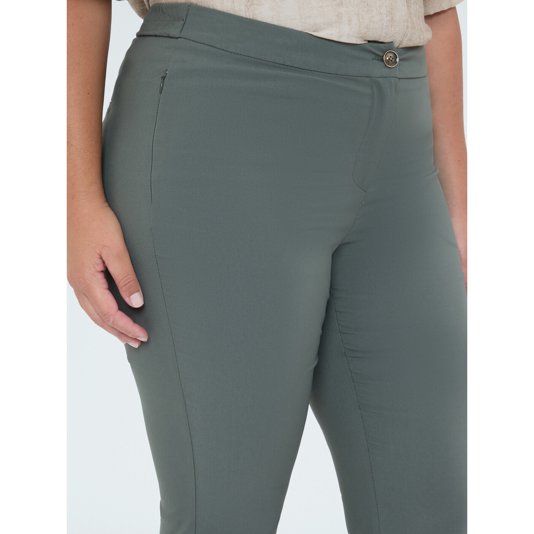 Fiorella Rubino - Pantaloni Kick Flare in tessuto stretch - Verde militare