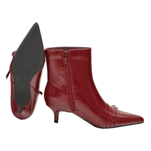 Tronchetto in simil pelle verniciata