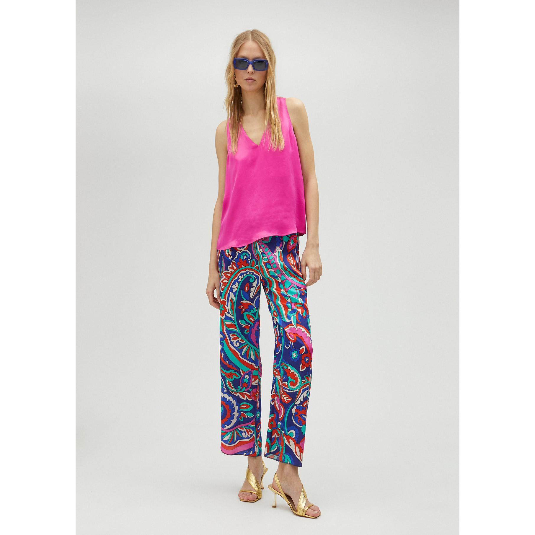 Top basic con spalline