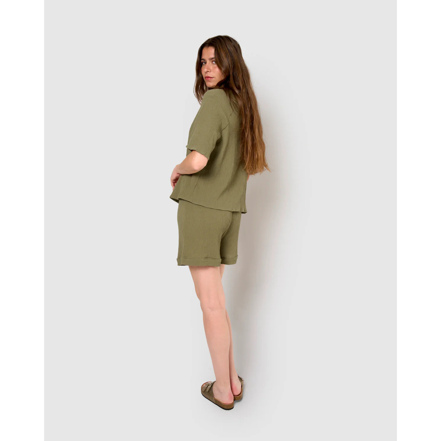 Set de camisa y short de algodón lino verde cacería