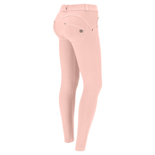 Pantaloni push up WR.UP® skinny in tessuto navetta tinto in capo