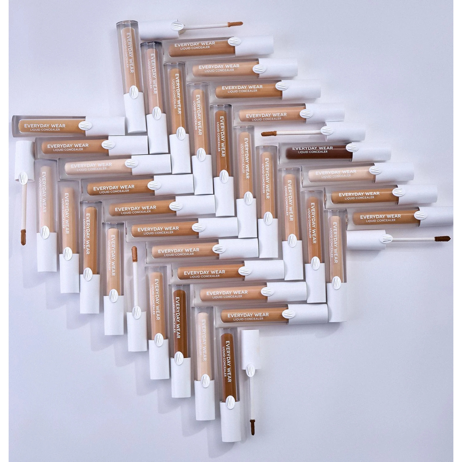 EVERYDAY WEAR LIQUID CONCEALER Correttore liquido dal finish demi-matt