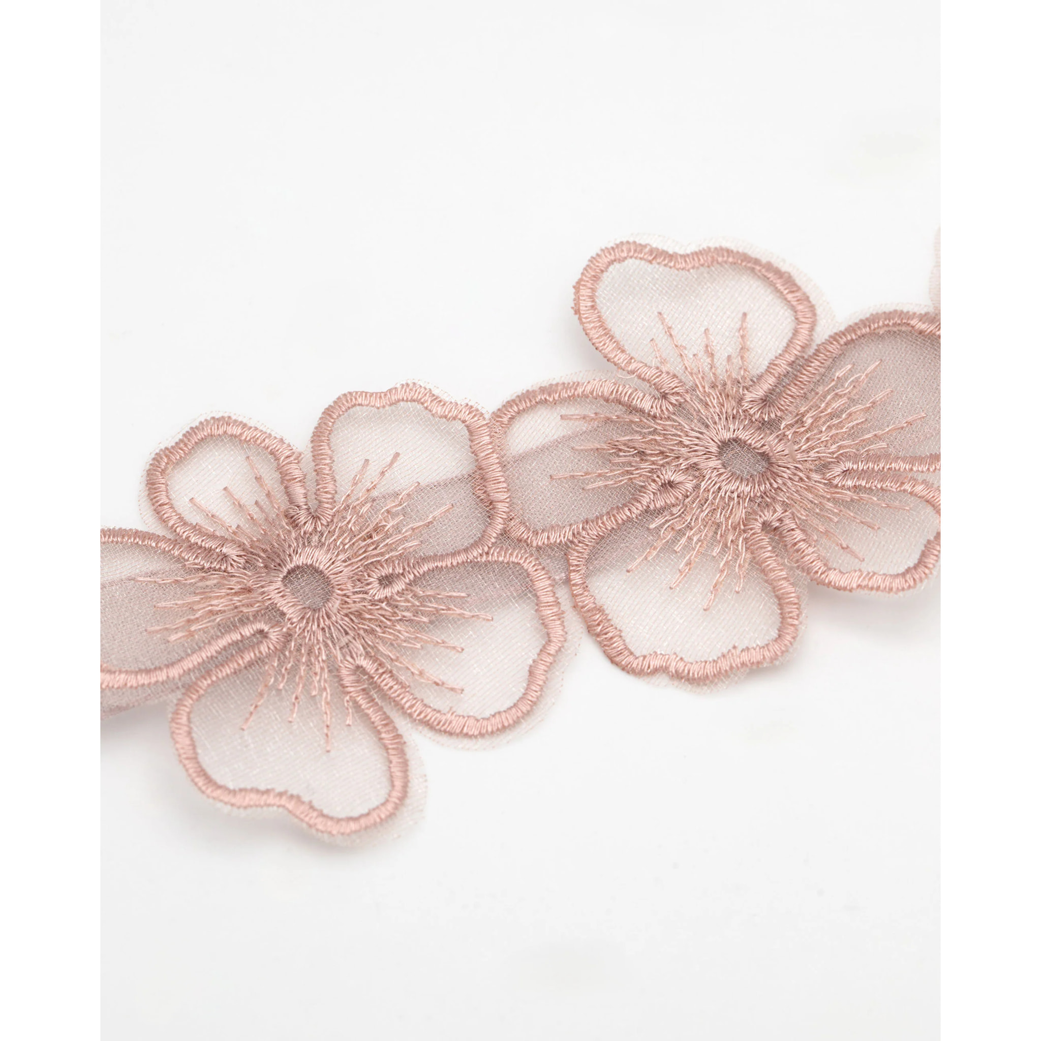 Choker de malla con estrella.