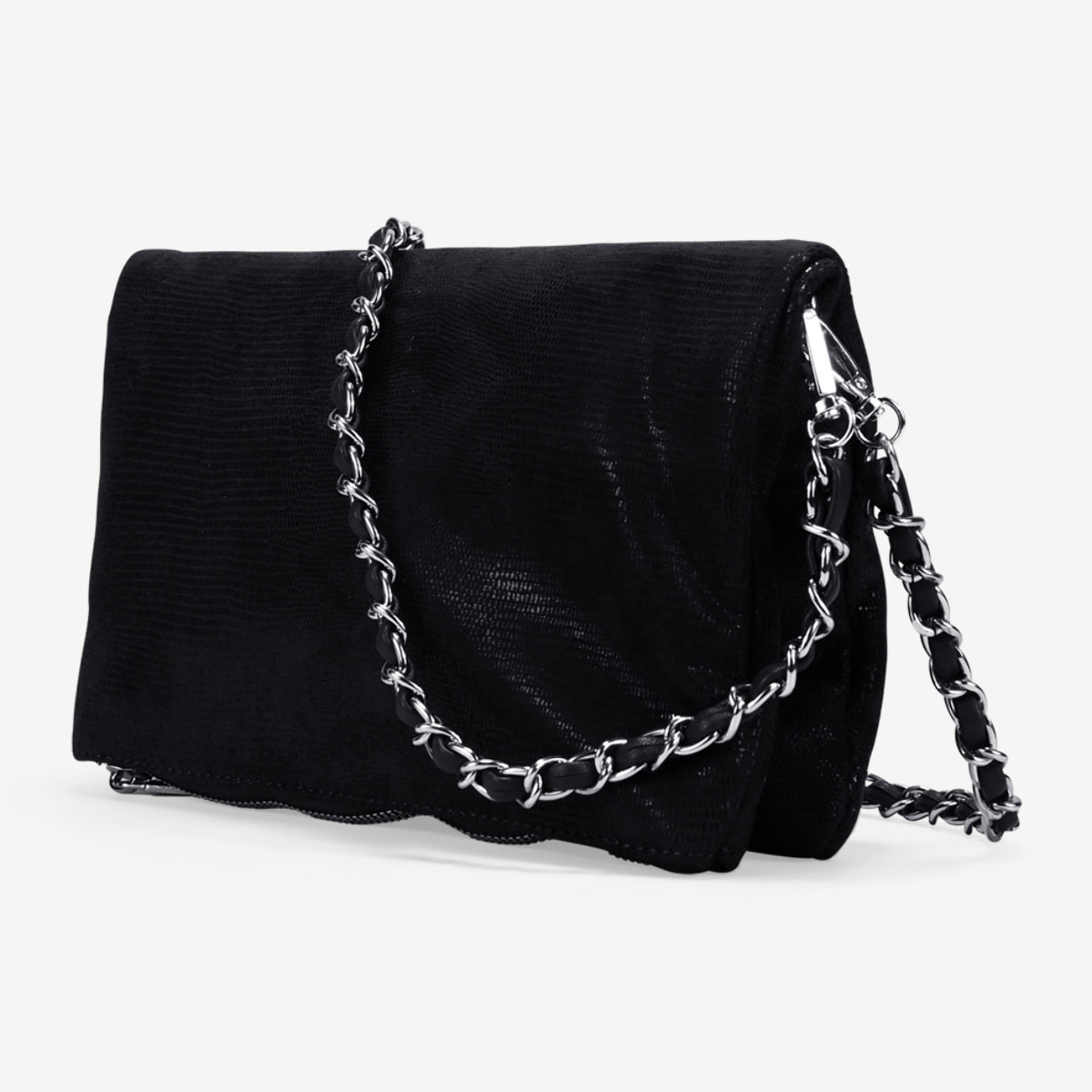 Bolso con solapa negro y asas de cadena