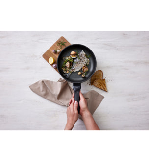 Planche à servir 32 x 20 cm en acacia