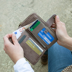 Cartera Lois Atuk Marron