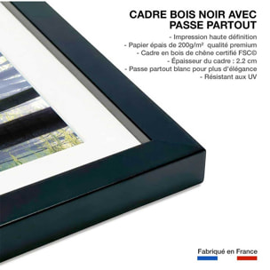 Affiche nature jacinthes et sous-bois Affiche + cadre en bois - Noir