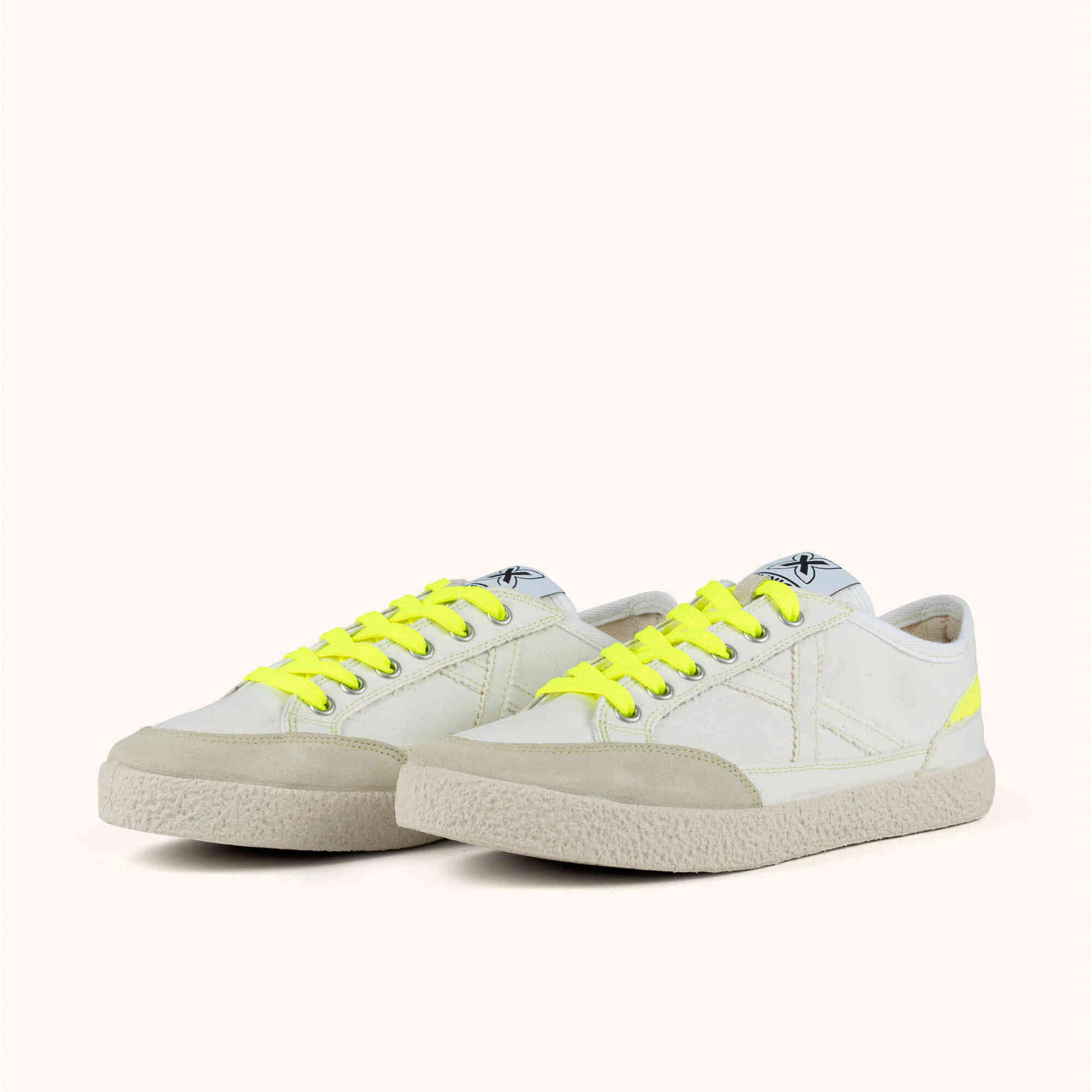 Zapatilla Casual de Lona con Suela de Crepé MUNICH VENECIA 57