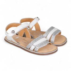 SANDALIA BAREFOOT PIEL CHETTO TIRAS METALIZADAS BLANCO